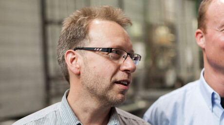 Zaposlenici tvrtke ZF Friedrichshafen u razgovoru