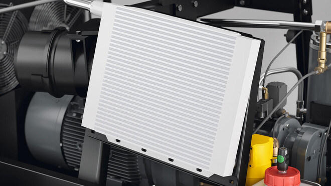 Serijski ugrađena komora za hlađenje komprimiranog zraka u građevinskim kompresorima MOBILAIR tvrtke KAESER KOMPRESSOREN.